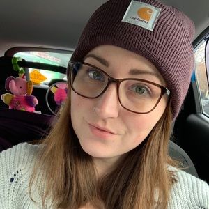 Meet your Posher, Elissa